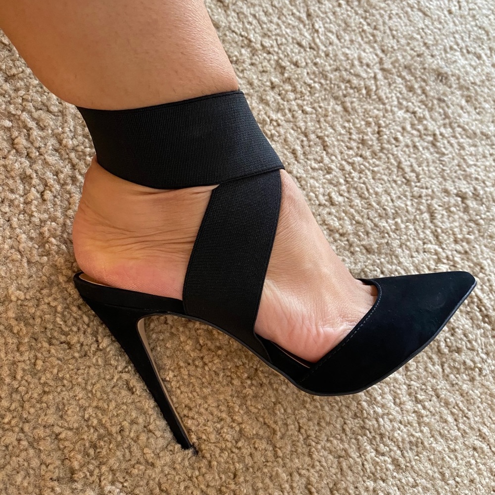 Aldo pumps. Suede black. Size 6.5.